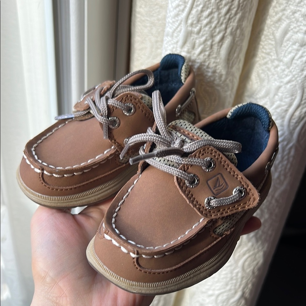 Sperry Brown Moccasin Shoes with Classic Styling